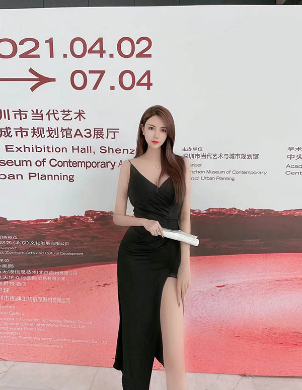 巴黎伴游模特